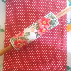Pioneer woman vintage floral rolling pin